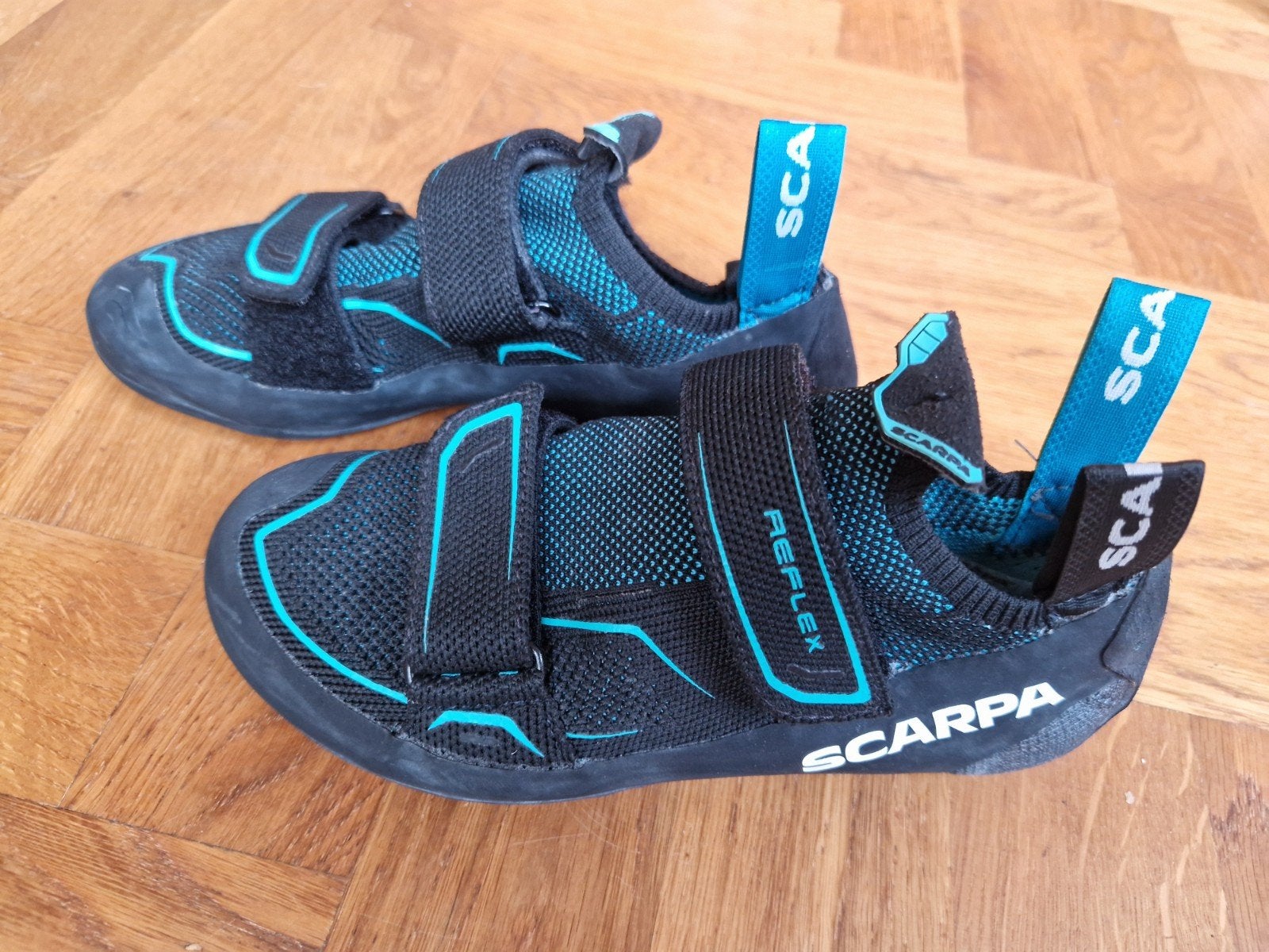 Klimschoenen -Scarpa Reflex maat 38.5 (valt klein), Ophalen of Verzenden, Zo goed als nieuw, Klimsportschoenen