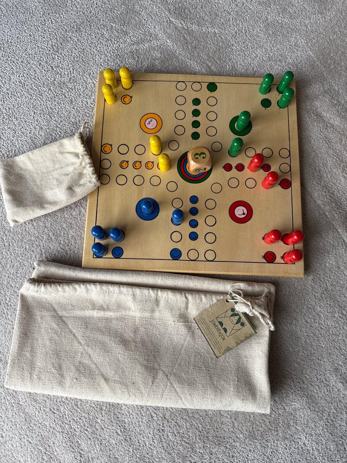 Janbibejan Houten Mens Erger Je Niet Bordspel, Drie of vier spelers, Ophalen of Verzenden, Zo goed als nieuw
