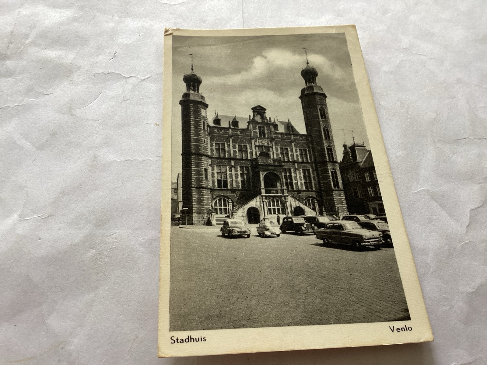 Venlo Stadhuis Venlo (Gelopen) met oude Auto’s, Ophalen of Verzenden, 1940 tot 1960, Gelopen, Limburg