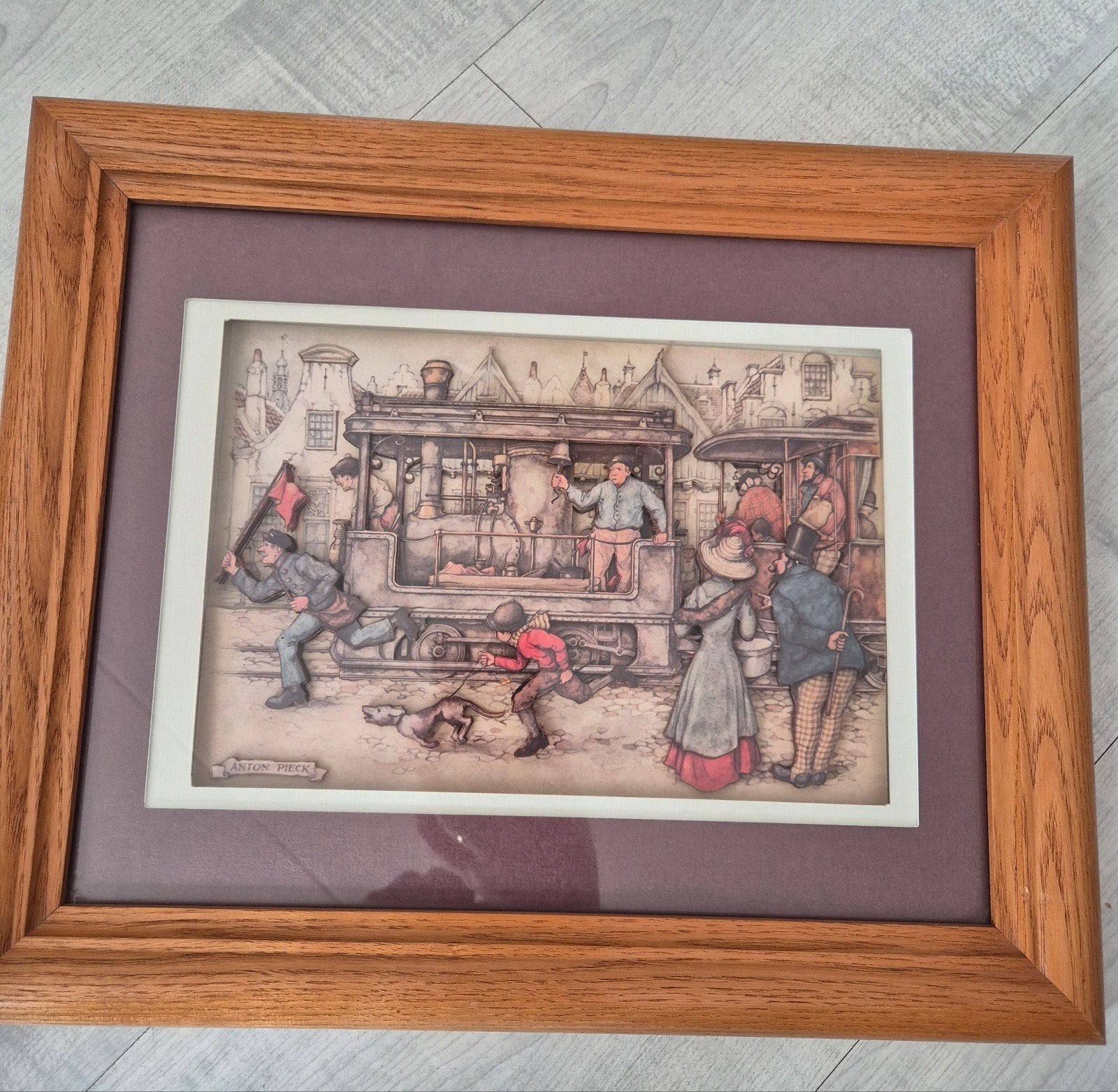 Anton Pieck Schilderij - Stadsgezicht met Stoomtram, Klassiek, Print, Ingelijst, Ophalen of Verzenden