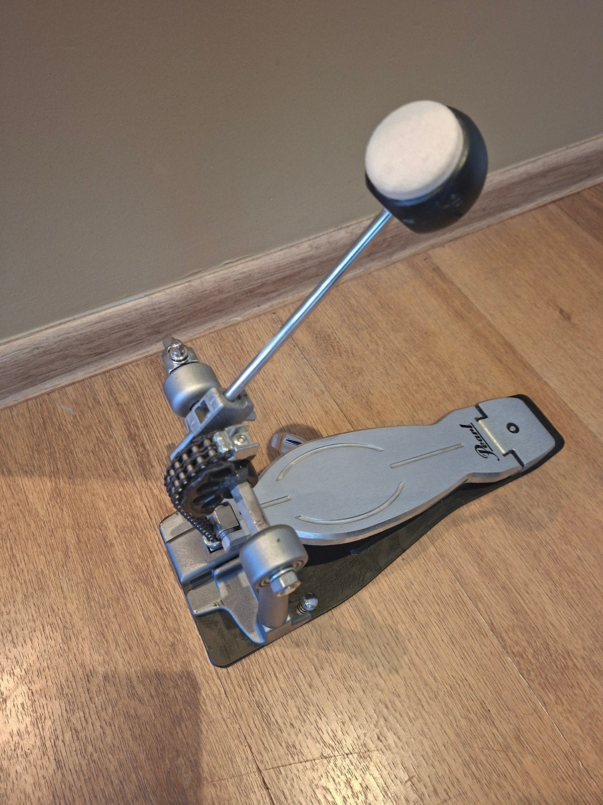 Pearl P-1030 nieuwste model baspedaal voor drumstel, Ophalen of Verzenden, Zo goed als nieuw, Drums of Percussie
