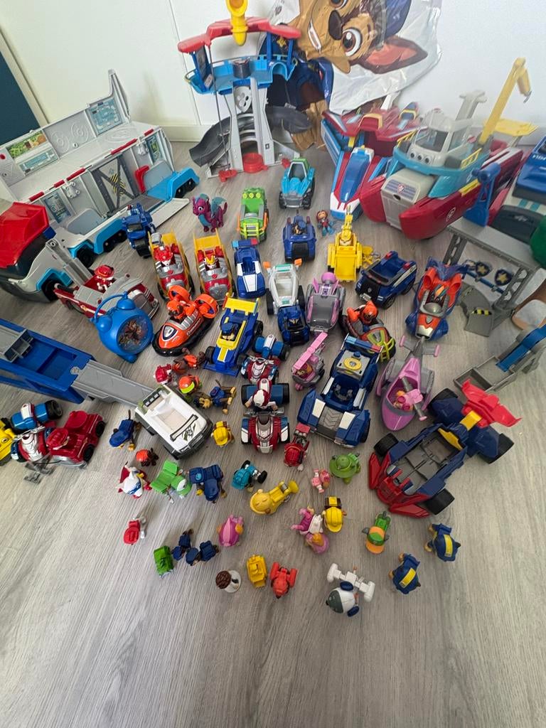 Mega Paw Patrol Verzameling: Voertuigen, Hoofdkwartier & Mee, Ophalen, Zo goed als nieuw