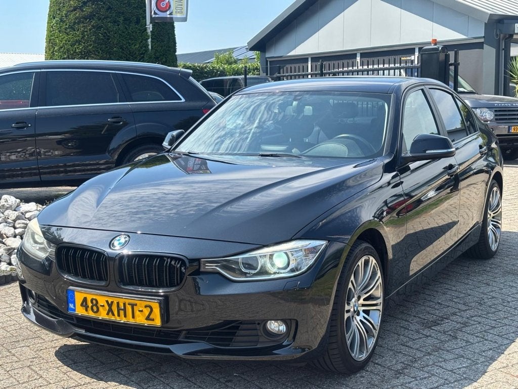 BMW 3-serie 320i High Executive Sport Automaat 2012 Xenon, Auto's, Automaat, Euro 5, Achterwielaandrijving, Gebruikt