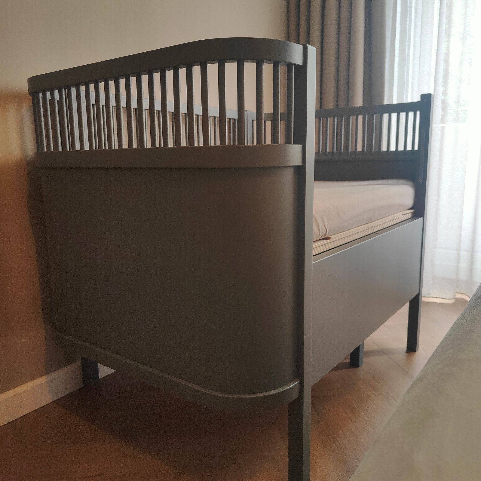 Sebra meegroeibed - Classic Grey met matras en hoeze, Kinderen en Baby's, Kinderkamer | Bedden, Ophalen