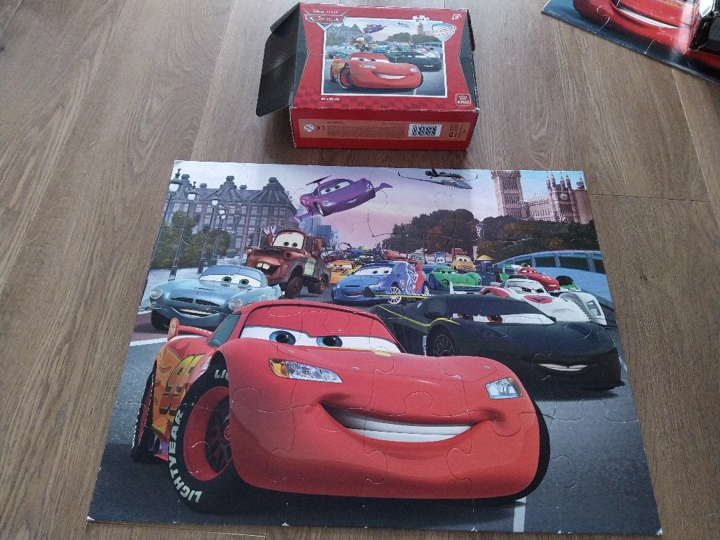 Grote puzzel Disney Cars - Compleet - 50 x 60cm  24 stukjes, Ophalen of Verzenden, 10 tot 50 stukjes, Gebruikt, 2 tot 4 jaar