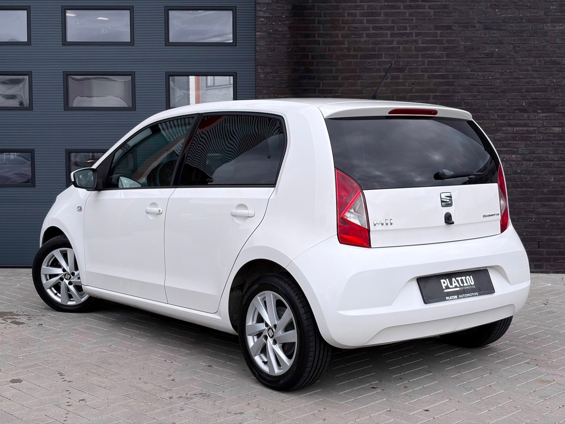 Seat Mii 1.0 Sport Dynamic |Cruise|Airco|BT|Stoelverwarming, Voorwielaandrijving, Euro 5, Stof, Gebruikt