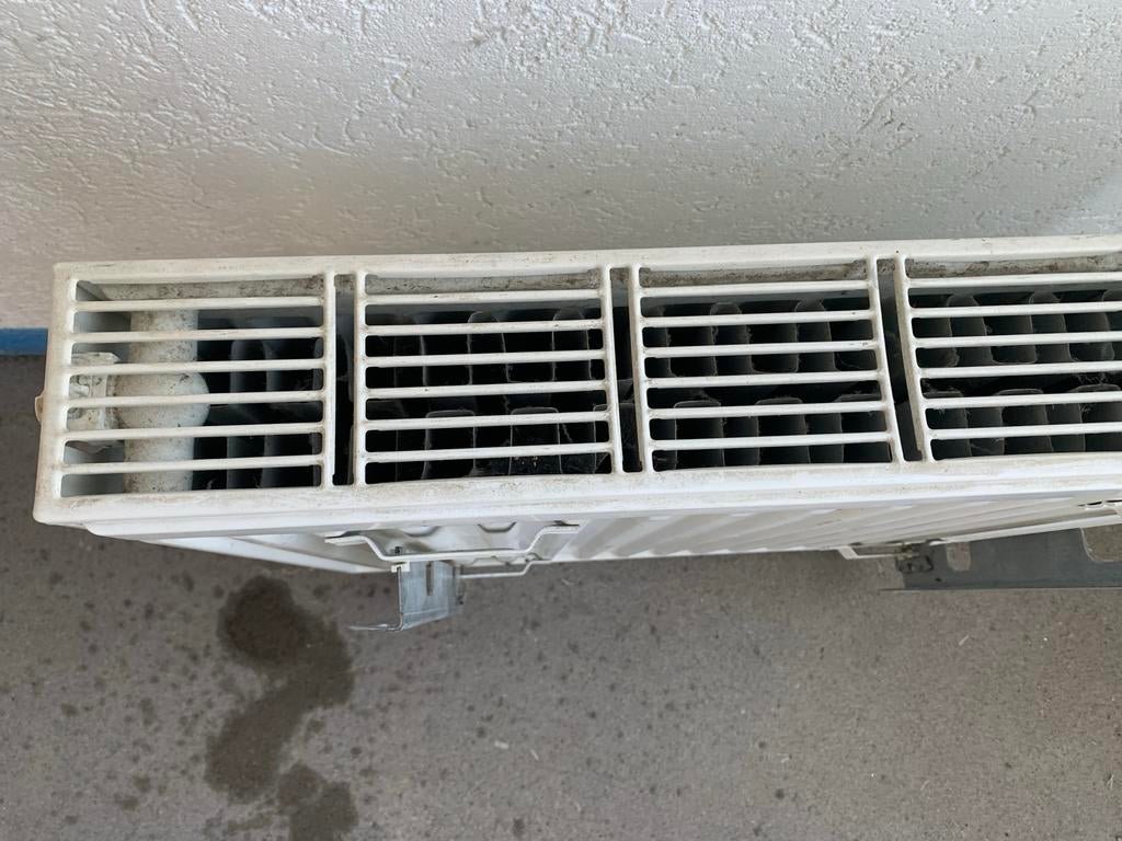 Gebruikte radiator, ideaal voor kleine ruimtes, Doe-het-zelf en Verbouw, Ophalen, 30 tot 80 cm, Radiator, Minder dan 60 cm