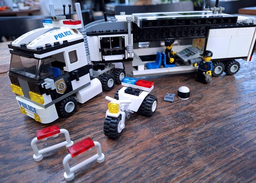 Lego City - Bewakingsvrachtwagen 7034, Kinderen en Baby's, Speelgoed | Duplo en Lego, City, Lego, Ophalen of Verzenden, Zo goed als nieuw