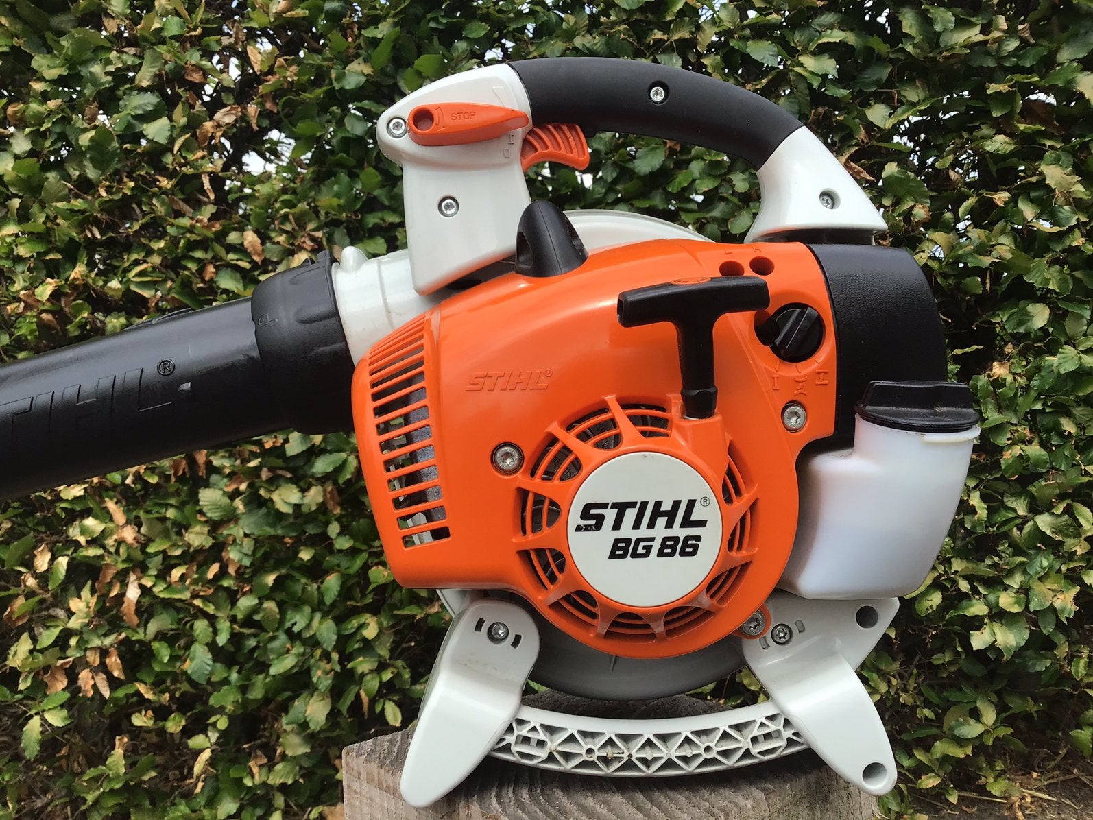 STIHL BG86 BLADBLAZER. NAGENOEG NIEUWSTAAT., Ophalen of Verzenden, Zo goed als nieuw, Benzine, Handgedragen