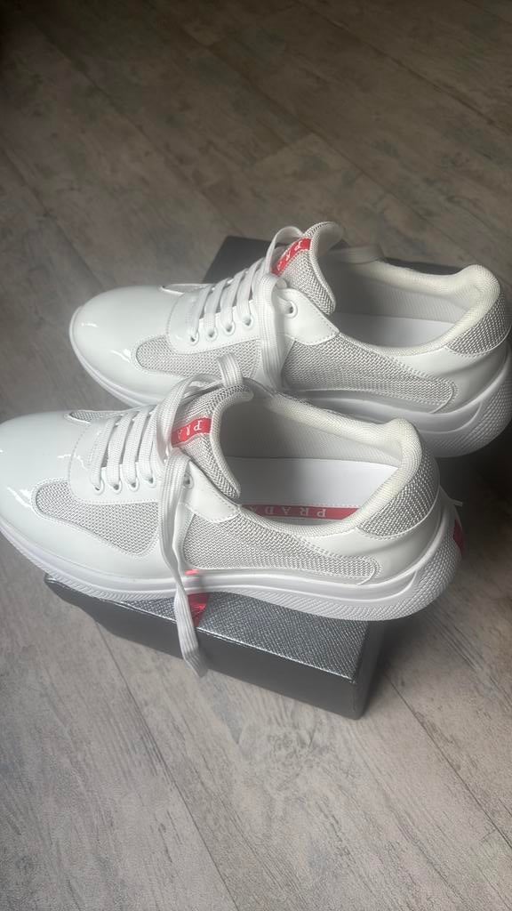 Prada cups wit (0x gedragen gloednieuw, Ophalen of Verzenden, Wit, Sneakers of Gympen