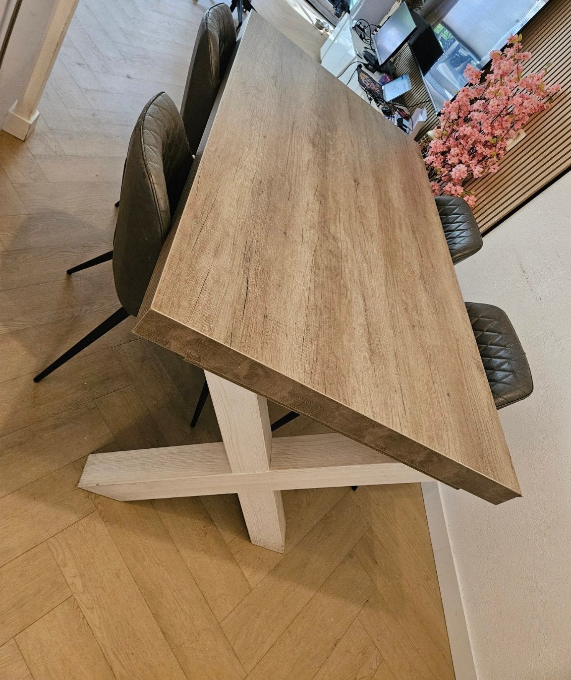 Robuuste eettafel 184x101,5 + 4 industriële stoelen, Huis en Inrichting, Tafels | Eettafels, Gebruikt, 150 tot 200 cm, Rechthoekig