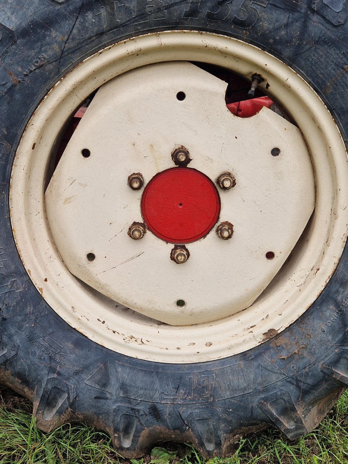 tractor velg 28 inch GEVRAAGD!, Ophalen of Verzenden