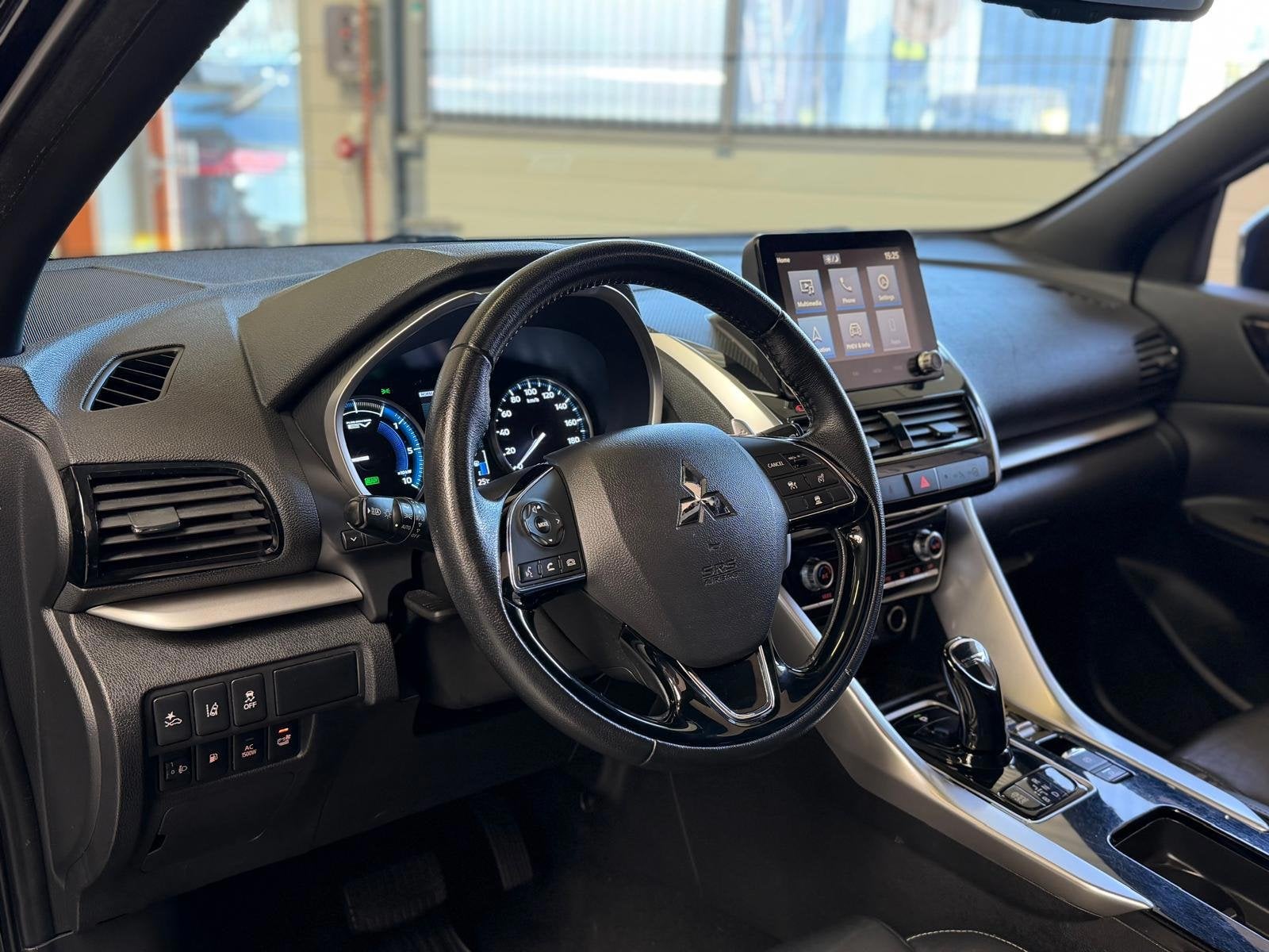 Mitsubishi Eclipse Cross 2.4 PHEV Instyle, Pano, Camera, Sto, Auto's, Automaat, Dealer onderhouden, Eclipse Cross, 4 cilinders