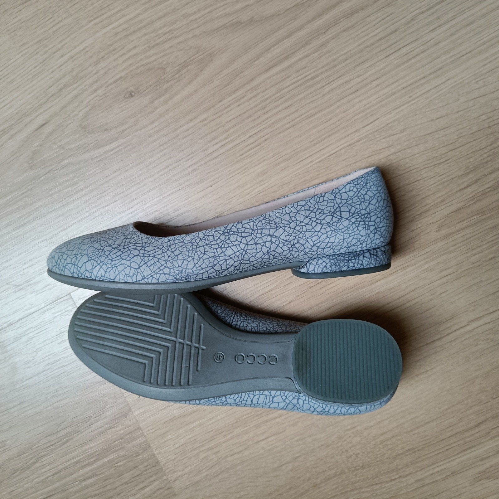 Ecco instap schoenen maat 37, Kleding | Dames, Schoenen, Ophalen of Verzenden, Zo goed als nieuw, Zwart, Instappers