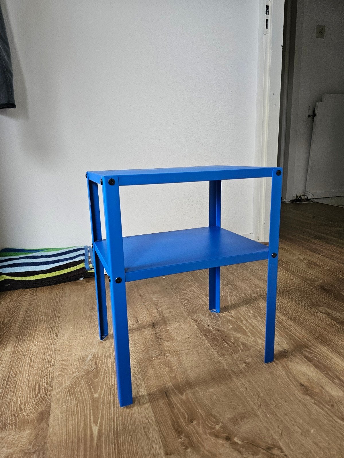 IKEA KNARREVIK Nachtkastje 2x / bijzettafel - Blauw, Ophalen, Minder dan 45 cm, Metaal of Aluminium, 55 tot 70 cm