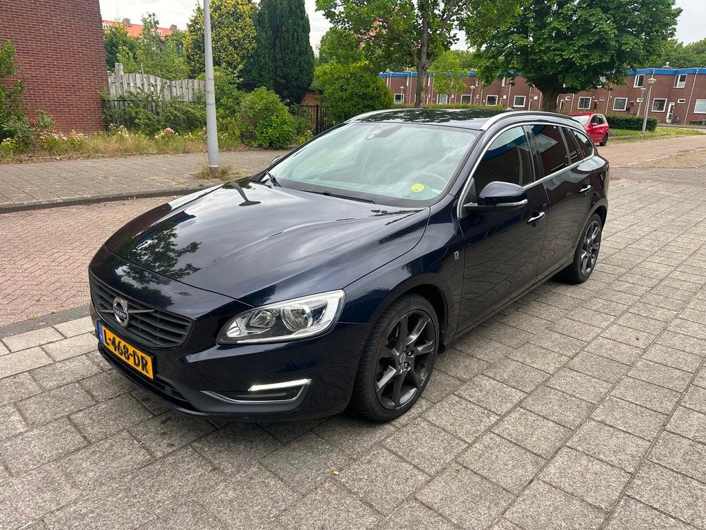 Volvo V60 2.0 D2 Ocean Race Euro 6, Auto's, Voorwielaandrijving, Gebruikt, Euro 6, 4 cilinders