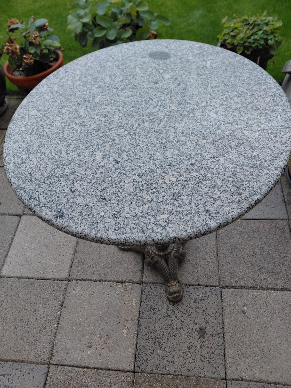 een mooi bistrotafeltje, Tuin en Terras, Ophalen of Verzenden, Rond, Metaal