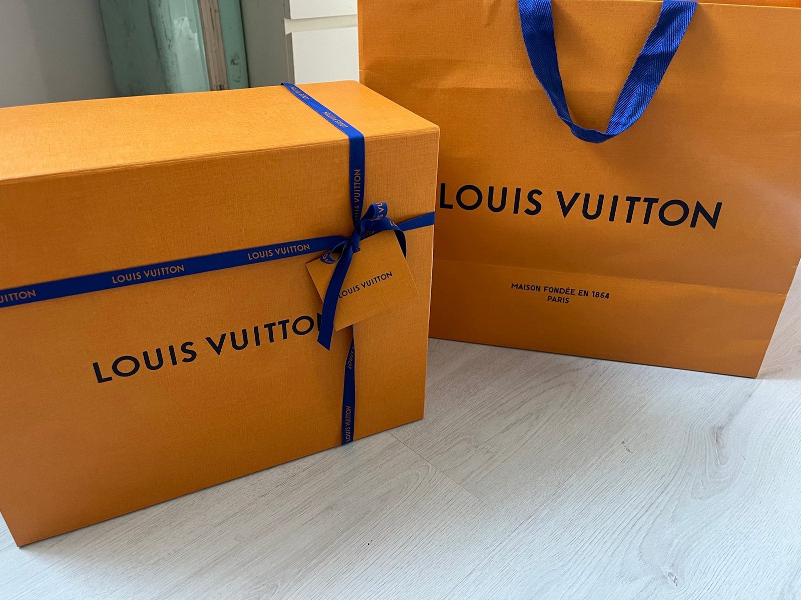 Louis vuitton doos+tas+kaartje, Ophalen, Bruin, Handtas