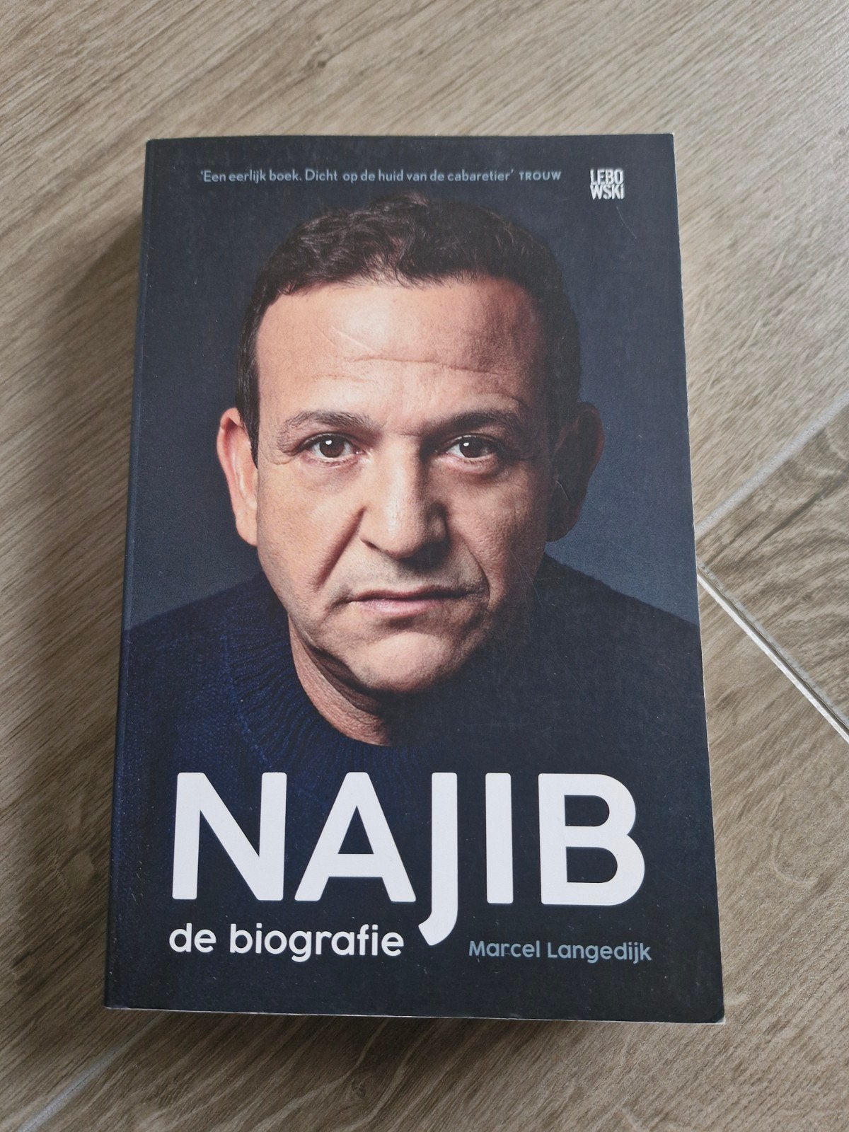 Najib Amhali - De biografie door Marcel Langedijk, Ophalen of Verzenden, Zo goed als nieuw, Marcel Langedijk, Overige