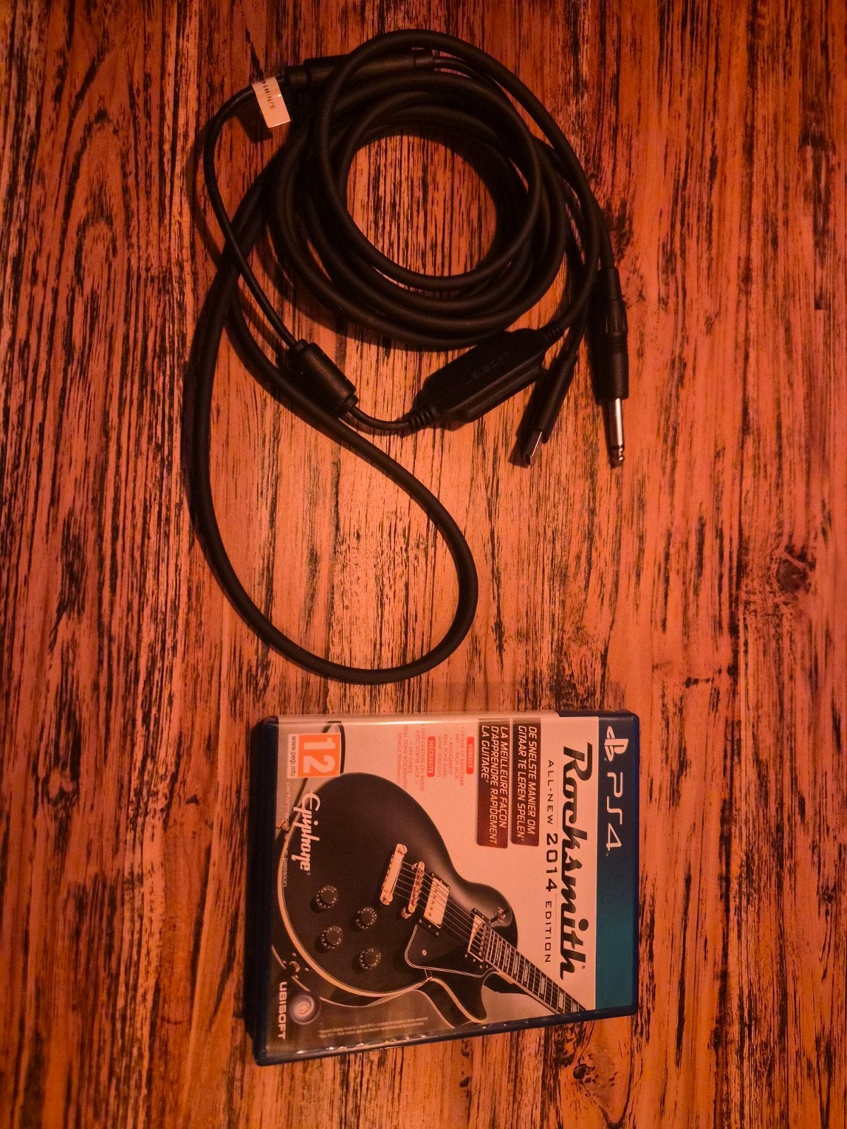 Rocksmith 2014 Edition PS4 met Real Tone Cable, Ophalen, Muziek, 1 speler, Zo goed als nieuw