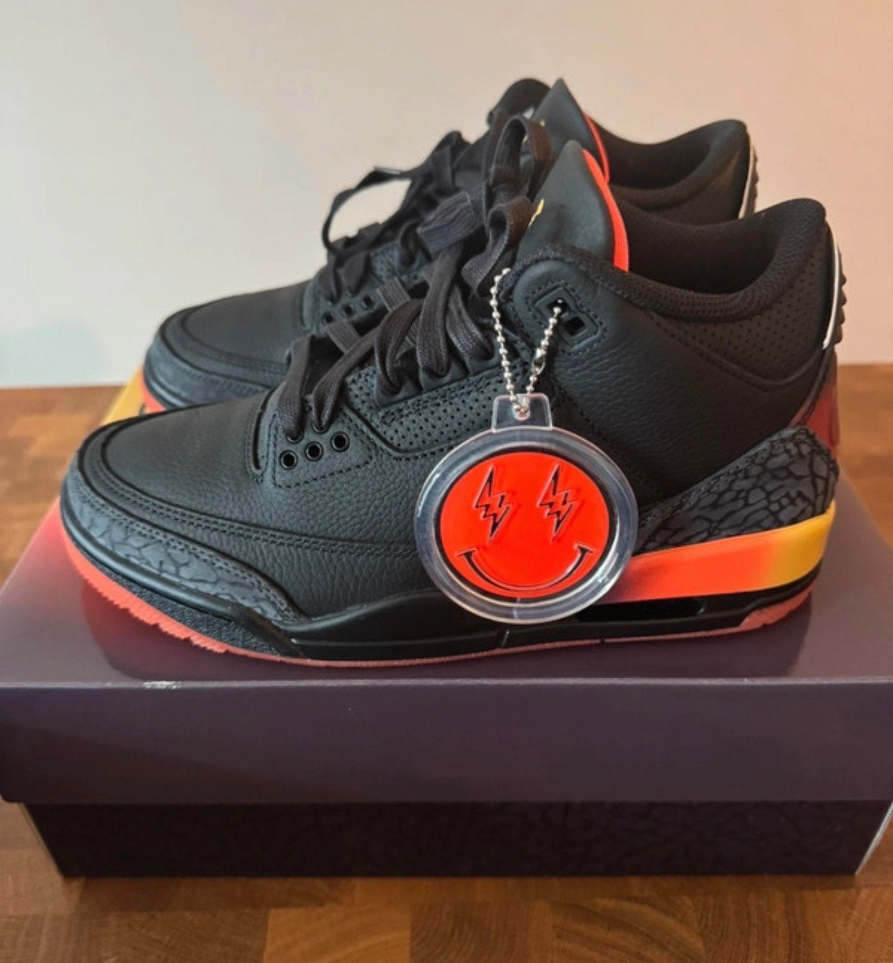 Air Jordan x J Balvin 3 Retro SP "Rio" - Maat 38,5, Ophalen, Nieuw, Zwart, Sneakers of Gympen