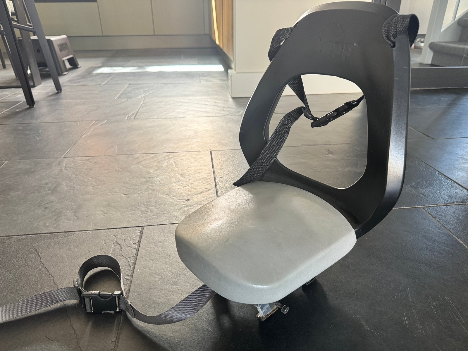 Thule Yepp Junior achterzitje, Ophalen of Verzenden, Zo goed als nieuw, 15 t/m 36 kg, Achterzitje