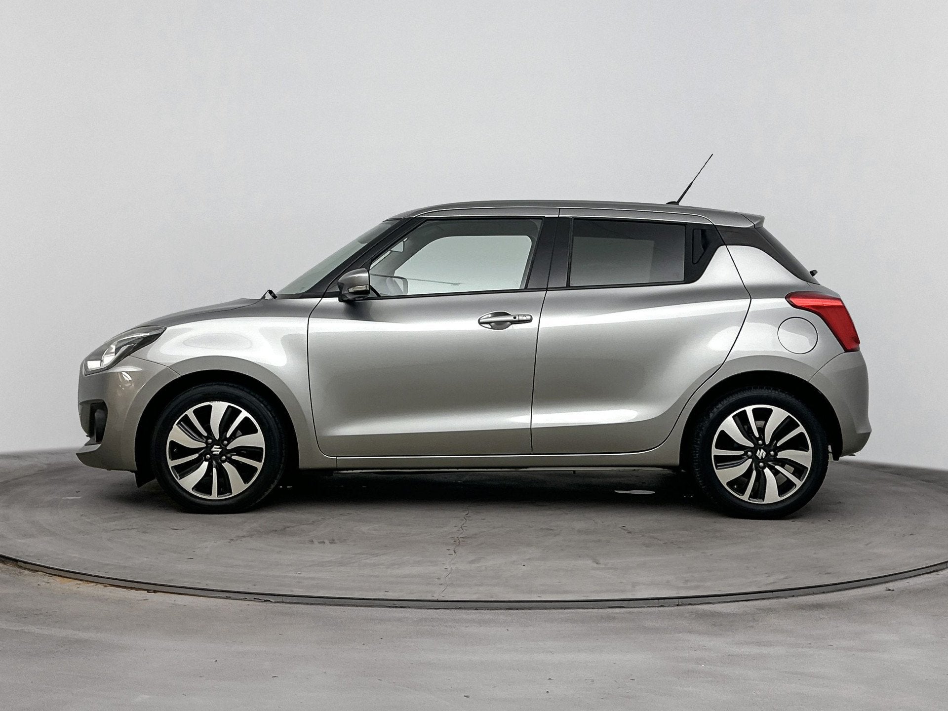 Suzuki Swift 1.2 Stijl Smart Hybrid | Climate Control | Crui, Voorwielaandrijving, 12 maanden, Stof, Gebruikt