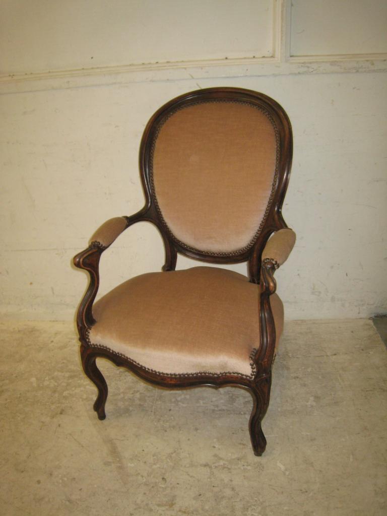 Antieke fauteuil met velours bekleding, Antiek en Kunst, Antiek | Meubels | Stoelen en Banken