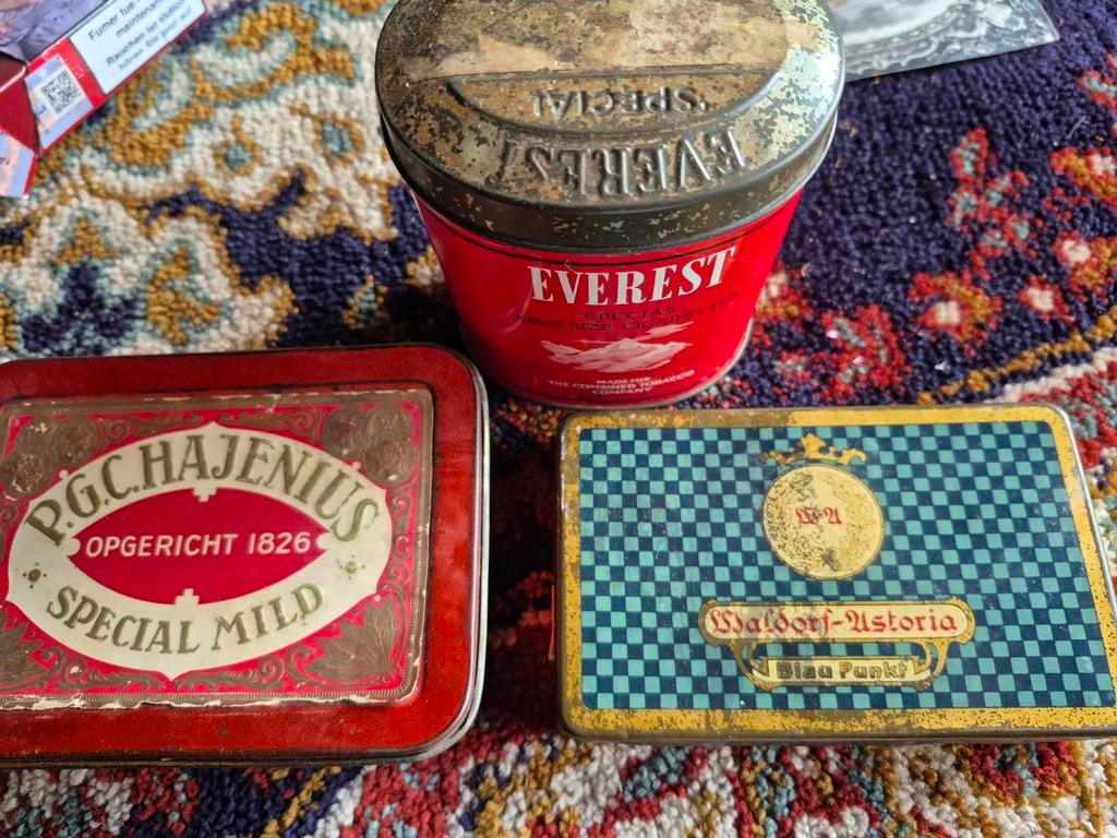 Tabaks dozen p.g.c hajenius ,waldorf-astoria, everest, Verzamelen, Ophalen of Verzenden, Gebruikt, Overige, Overige merken