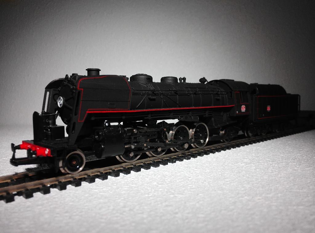 Jouef 8273 SNCF 141-R-1246 "Mikado" depot Miramas, Jouef, Ophalen of Verzenden, Zo goed als nieuw, Analoog