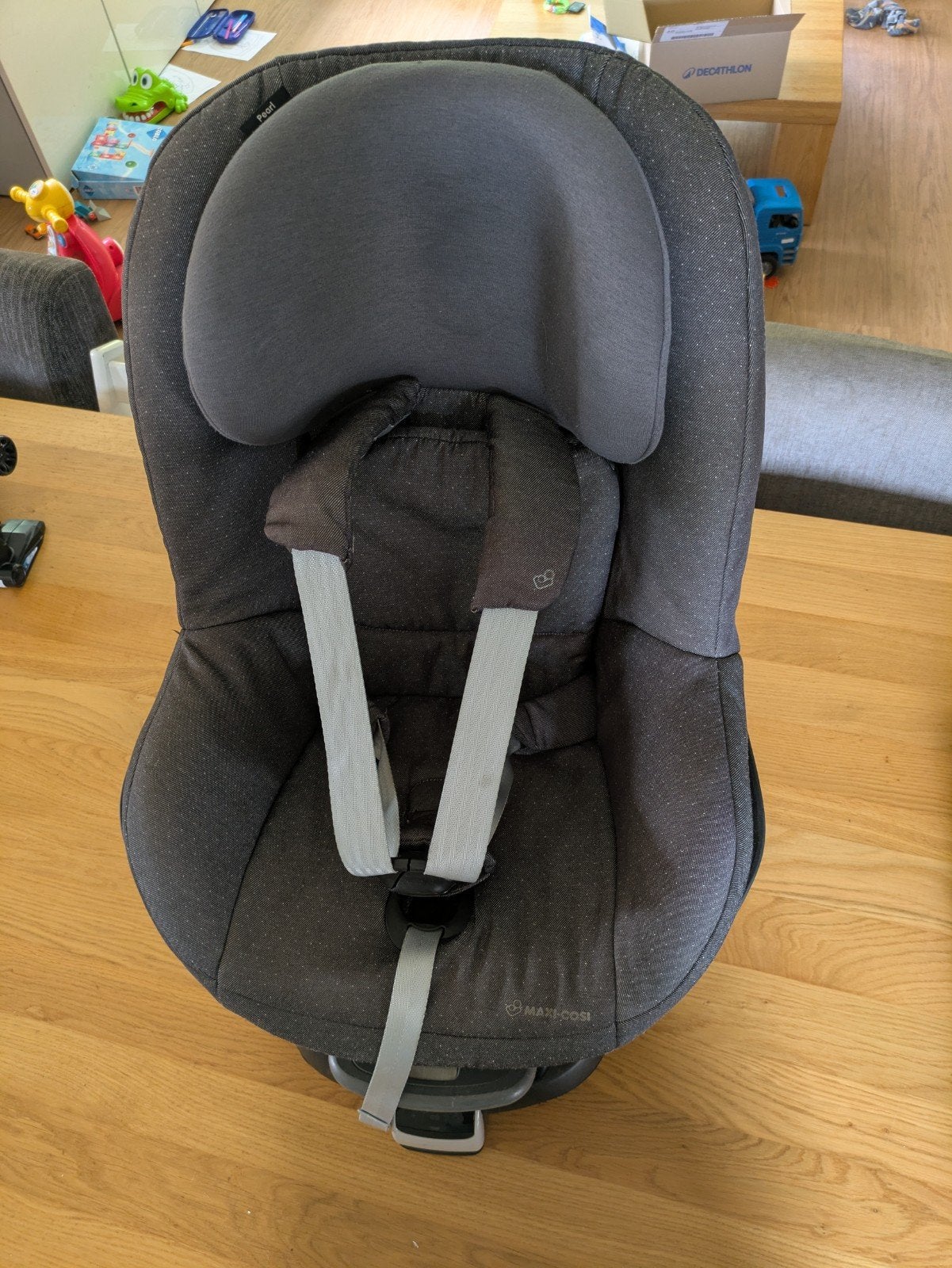 Maxi-Cosi Pearl met FamilyFix Isofix base, Ophalen, Gebruikt, 9 t/m 18 kg, Isofix