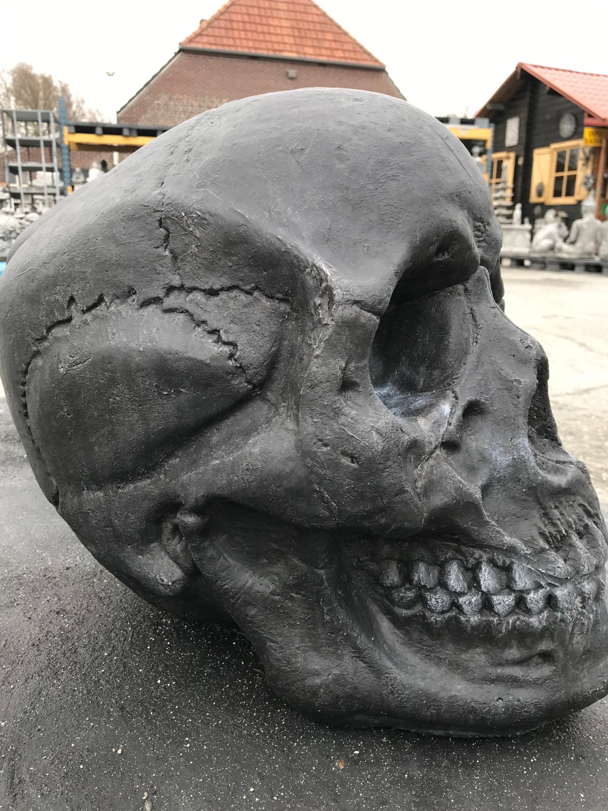 XL Doodshoofd 70kg Schedel Grafsteen Harley Skull tuinbeeld, Ophalen of Verzenden, Nieuw, Beton, Mensenbeeld