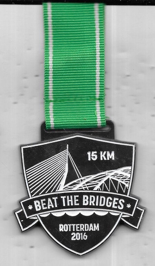 BEAT THE BRIDGES ROTTERDAM MEDAILLE, Ophalen of Verzenden, Overige materialen, Nederland