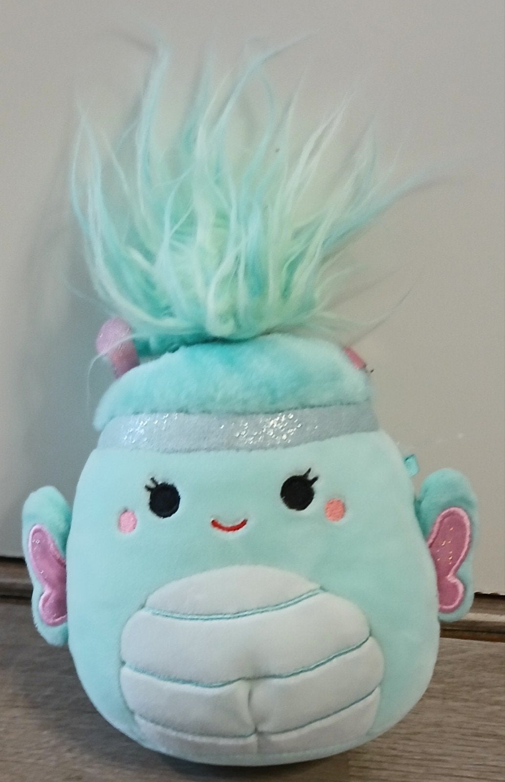 Squishmallow Vlinder 14 cm - kleine knuffel, Overige typen, Ophalen of Verzenden, Zo goed als nieuw, Meerkleurig
