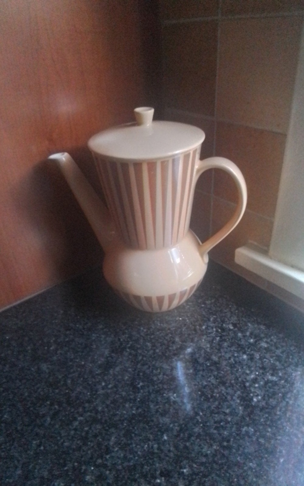 Vintage koffiekan - Bruin gestreept design van D E, Antiek en Kunst, Antiek | Keramiek en Aardewerk, Ophalen