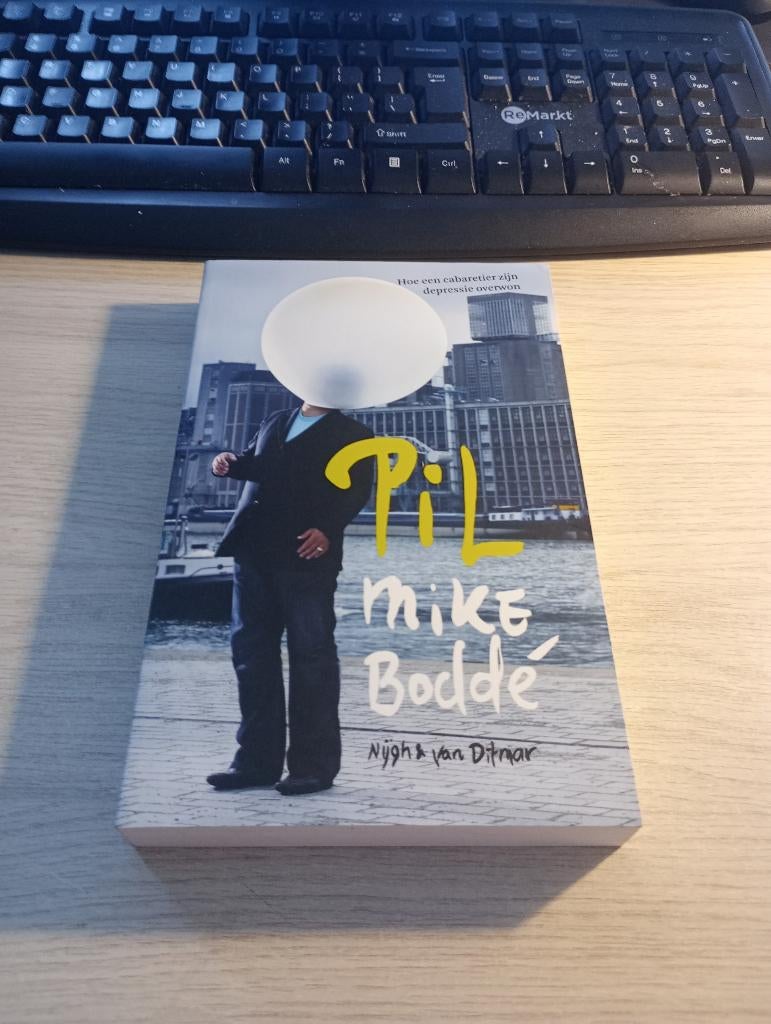 Pil (over depressie) Mike Boddé, Ophalen of Verzenden, Zo goed als nieuw, Functieleer of Neuropsychologie