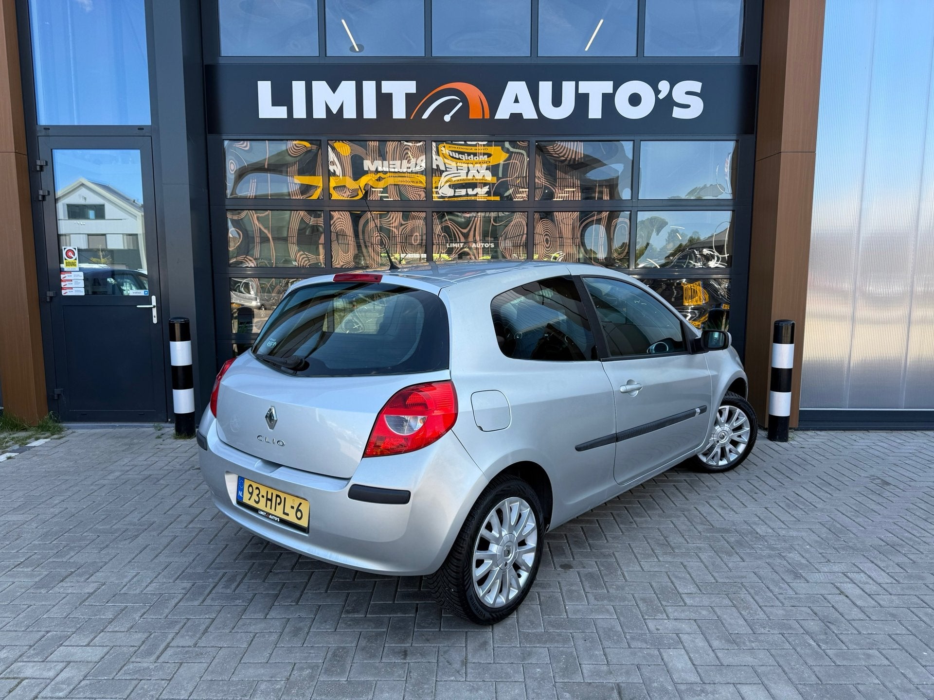 Renault Clio 1.6-16V Dynamique/Elek.Ramen/Airco/Cruise/Nap/A, Auto's, Renault, Voorwielaandrijving, Gebruikt, 4 cilinders, 49 €/maand