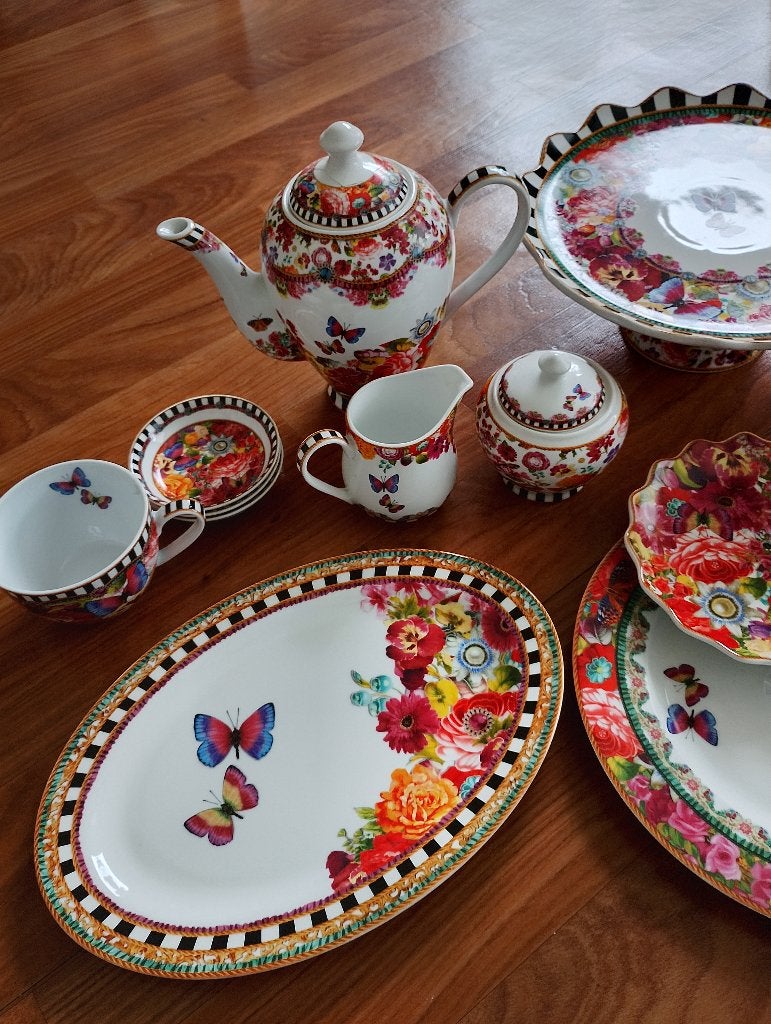 Melli Mello servies met bloemen en vlinders, Ophalen, Overige merken, Zo goed als nieuw, Modern