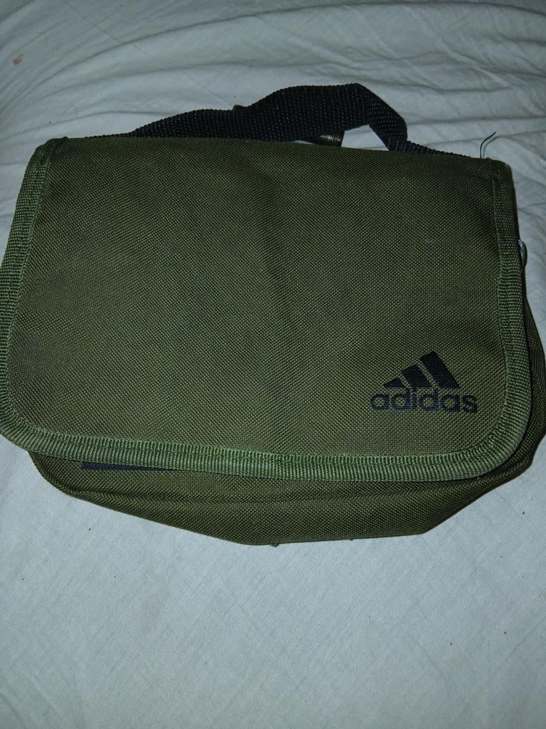 Adidas tasje, Ophalen of Verzenden