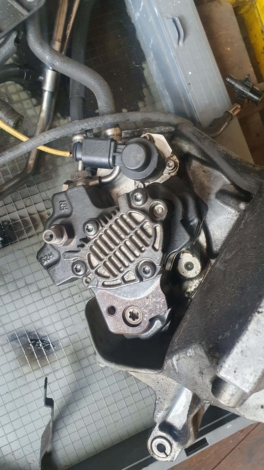 Brandstofpomp crafter 2.5 tdi 2006-, Ophalen