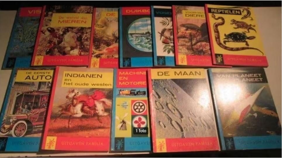 12 Vintage kinderboeken van de Familia-reeks, Ophalen of Verzenden, Gelezen, Non-fictie