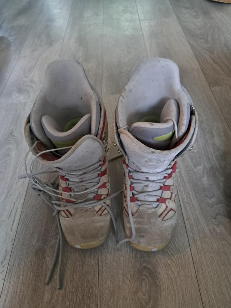 Snowboard schoenen maat 39, Ophalen of Verzenden