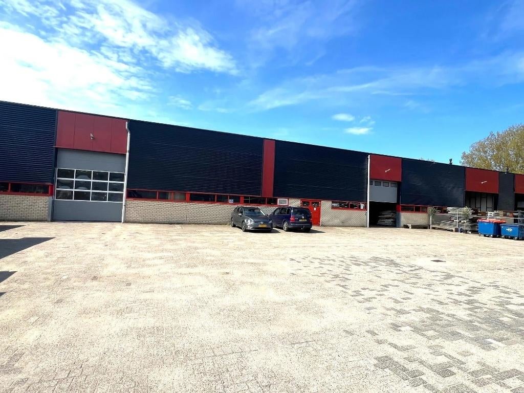 2850 m2 bedrijhshal met Kraanbanen te Huur, Zakelijke goederen, Bedrijfs Onroerend goed, Bedrijfsruimte, Huur