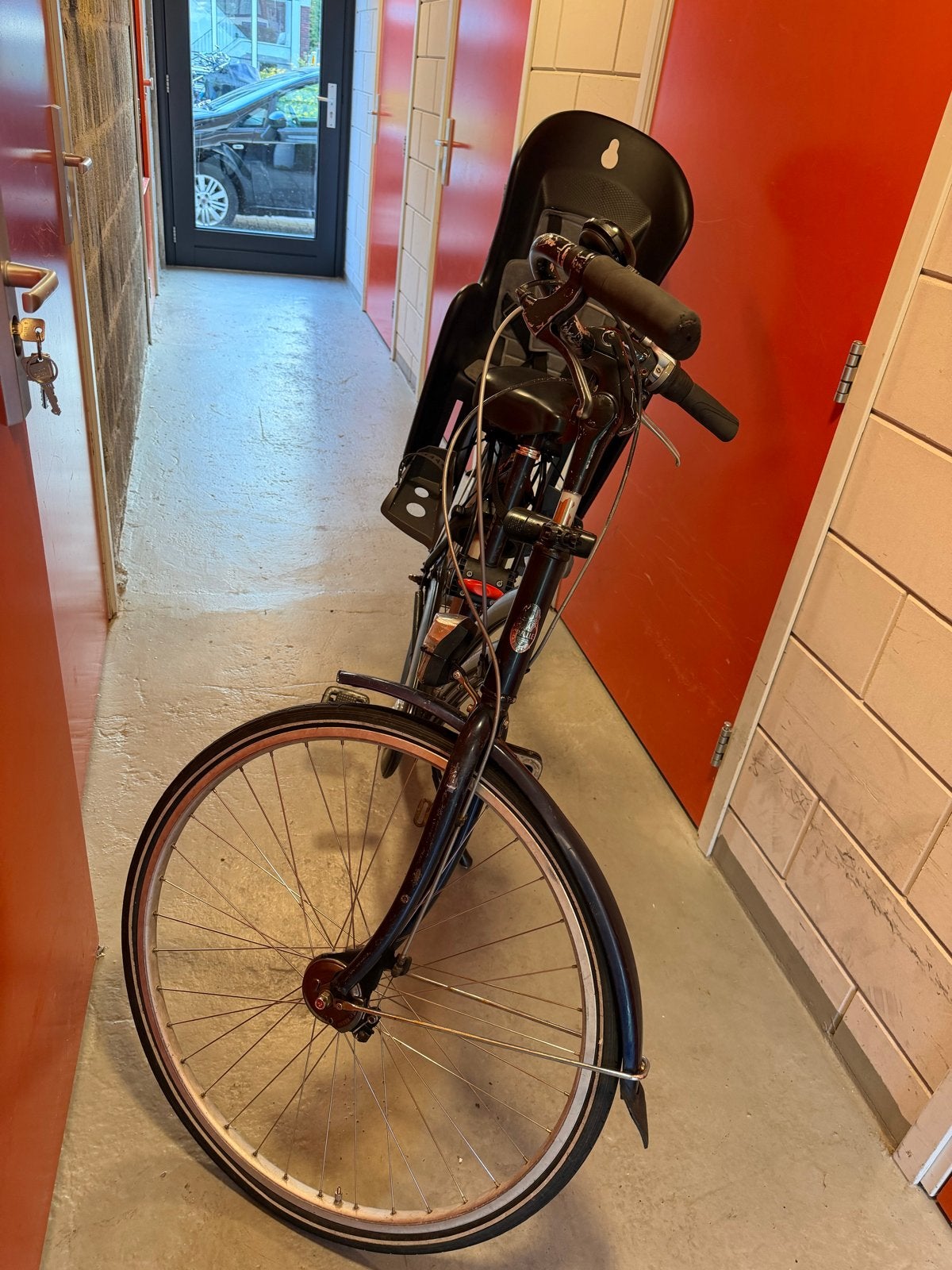 Gazelle Damesfiets met kinderzitje, Ophalen, Velgrem, Versnellingen, Gazelle