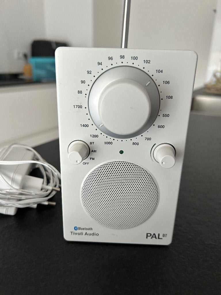Tivoli PAL bt radio wit, Ophalen of Verzenden, Zo goed als nieuw, Radio