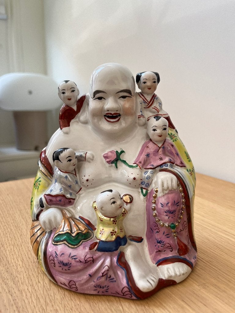 Chinees porseleinen beeldje lachende Boeddha, Antiek en Kunst, Ophalen of Verzenden