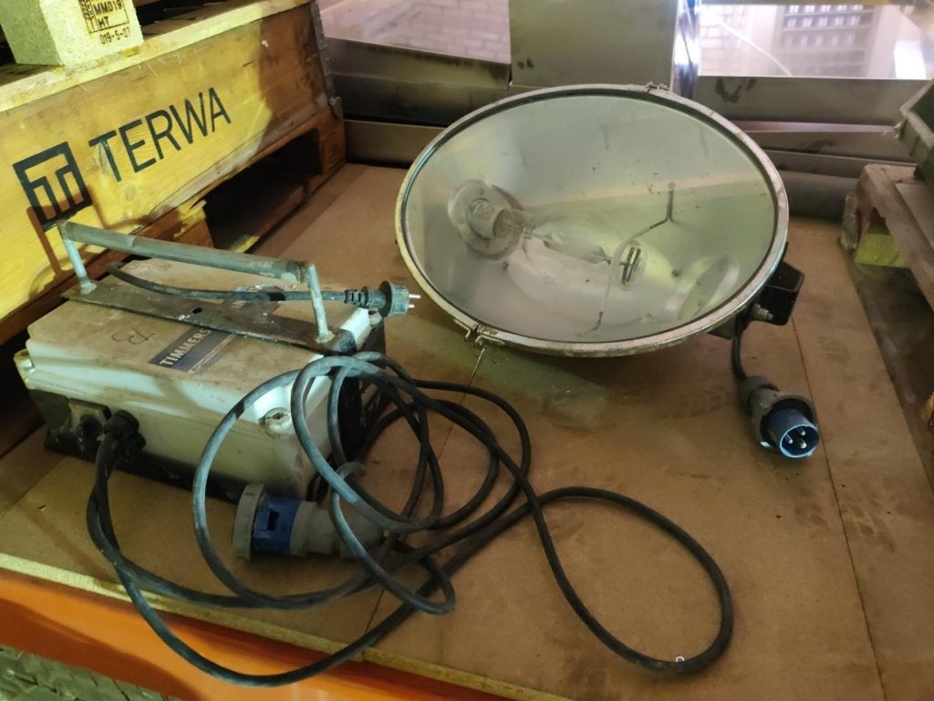 2 Ovallight bouwlampen 1000W met losse voedingskasten, Ophalen, Gebruikt, Met statief, Lamp met armatuur
