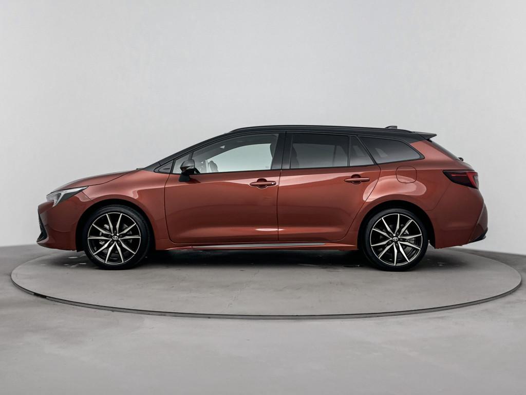 Toyota Corolla Touring Sports Hybrid 180 GR Sport *DEMO* | G, 12 maanden, 450 kg, 4 cilinders, 1415 kg