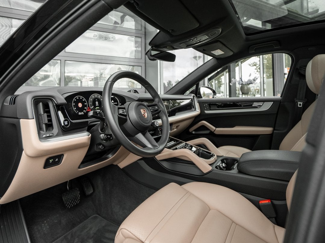 Foto 7 van Porsche Cayenne Coupé 3.0 E-Hybrid | SportDesign | Luchtver