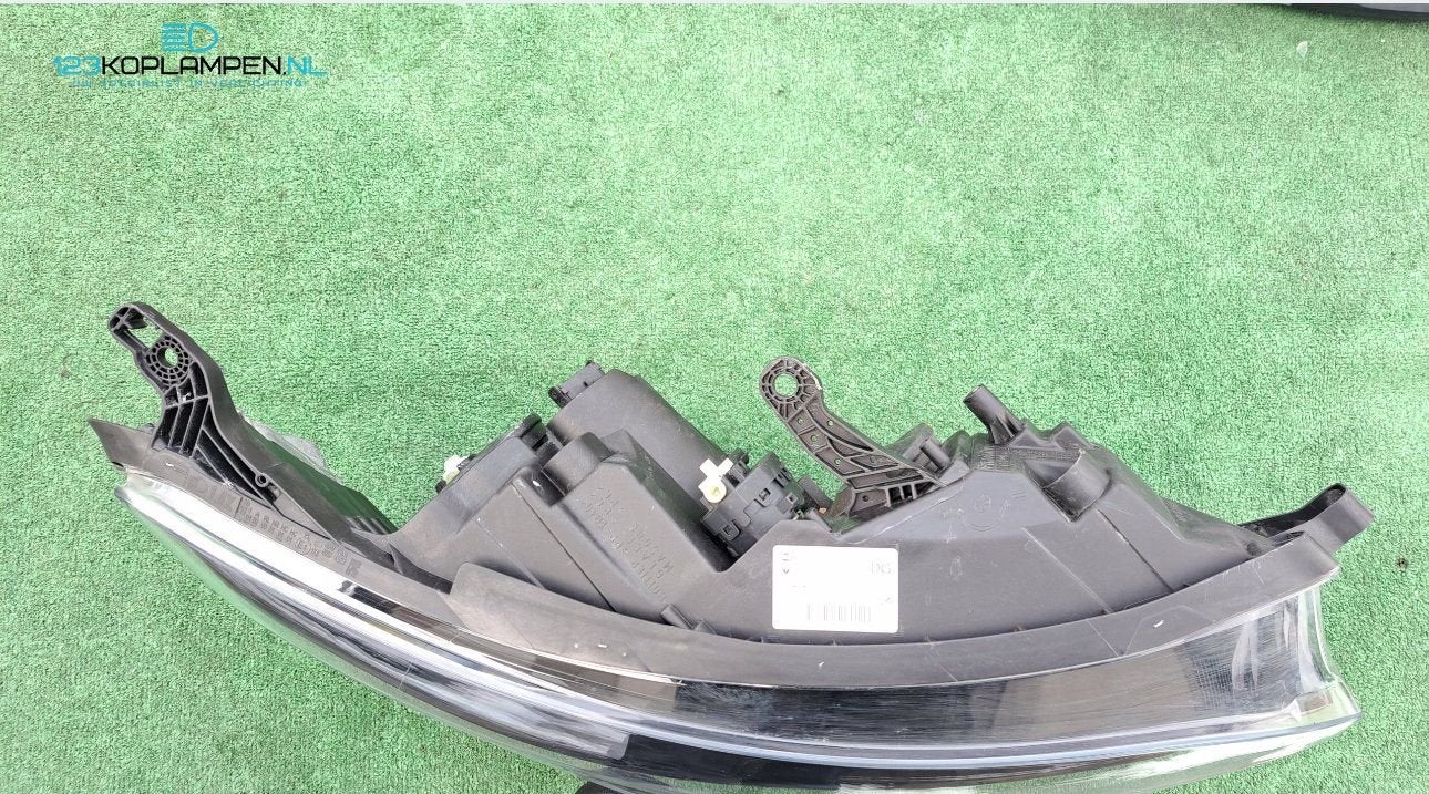 Renault Kadjar H7 LED koplamp rechts – 260101096R, Gebruikt, -, Renault, Ophalen of Verzenden